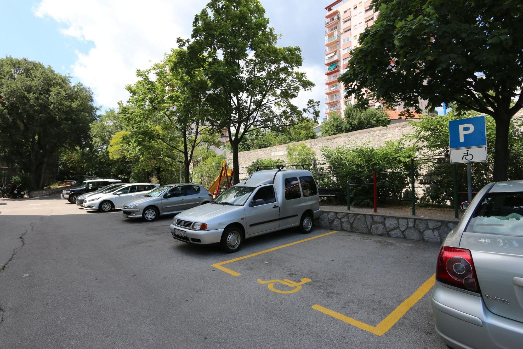 Apartment Krimeja Rijeka Exteriör bild
