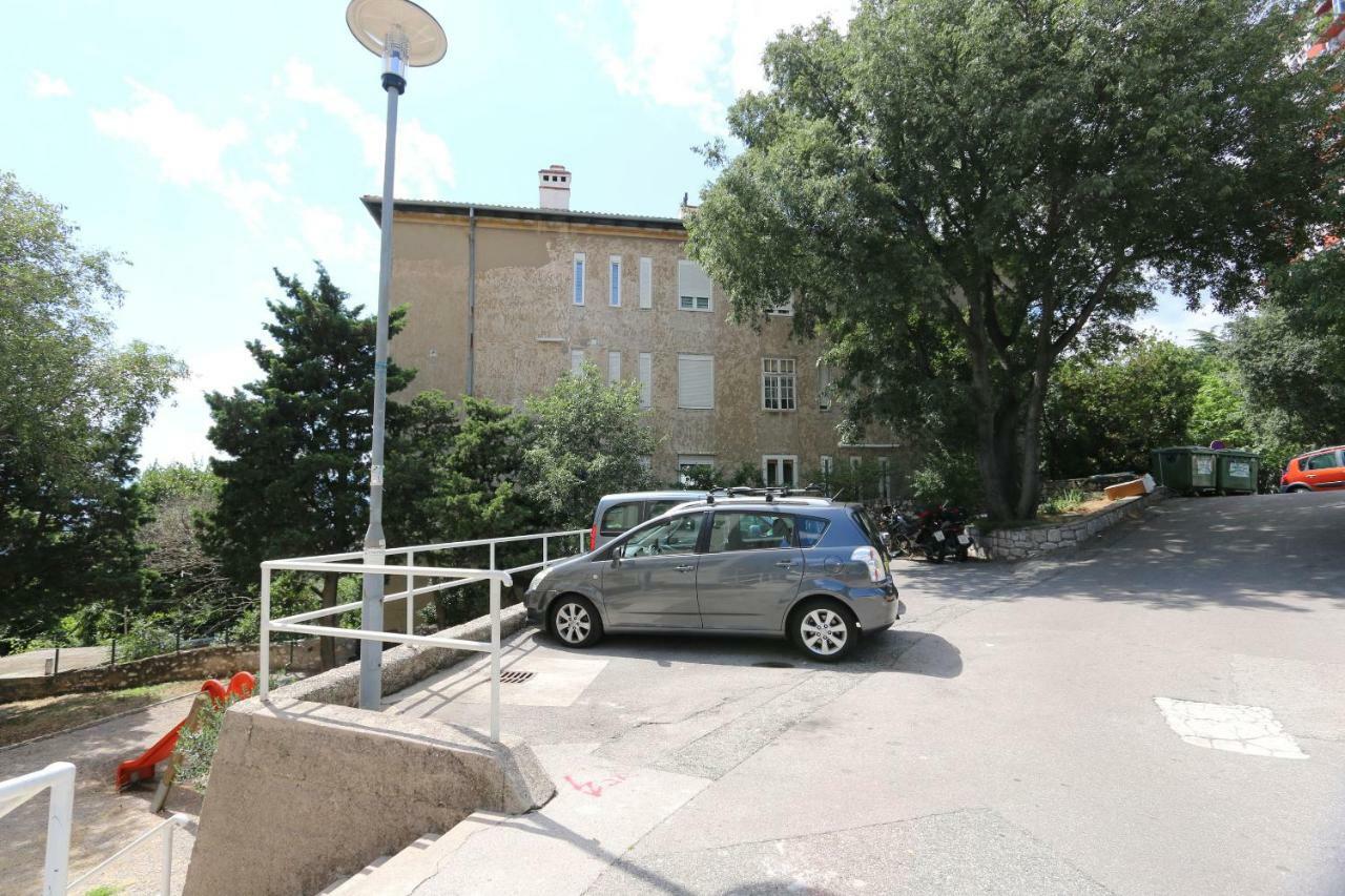 Apartment Krimeja Rijeka Exteriör bild